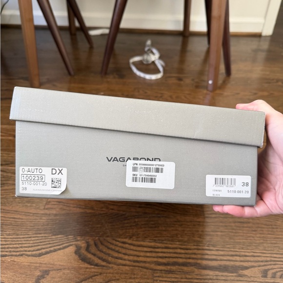 NWB Vagabond Edwina Leather Block Heel Boots - Picture 8 of 11